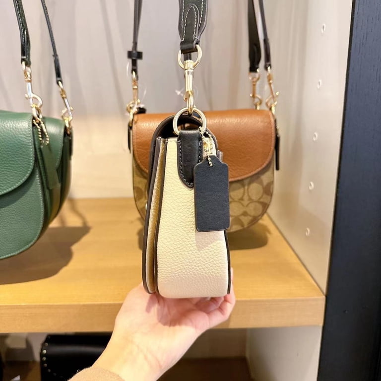 COACH モーガン サドル バッグ（ショルダーバッグ） Coach Women's Morgan Saddle Bag, Khaki Multi, Pebble and Snake