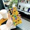 thumbnail image 3 of Mantenga su iPhone seguro y elegante con esta funda flexible de TPU a prueba de golpes, que presenta un estampado creativo de dibujos animados, 3 of 4