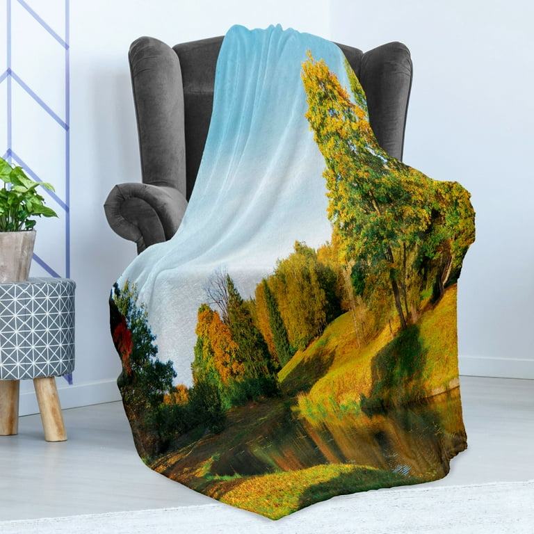 Soft Blankets Queen Size Fleece Blanket - MicroVelour Velvet Fuzzy