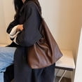 thumbnail image 5 of Bolso de mano vintage de gran capacidad para mujer, bolso de hombro de piel sintética suave 2024 con bolsa, bolso de mano de diseñador de tendencia de moda, 5 of 5