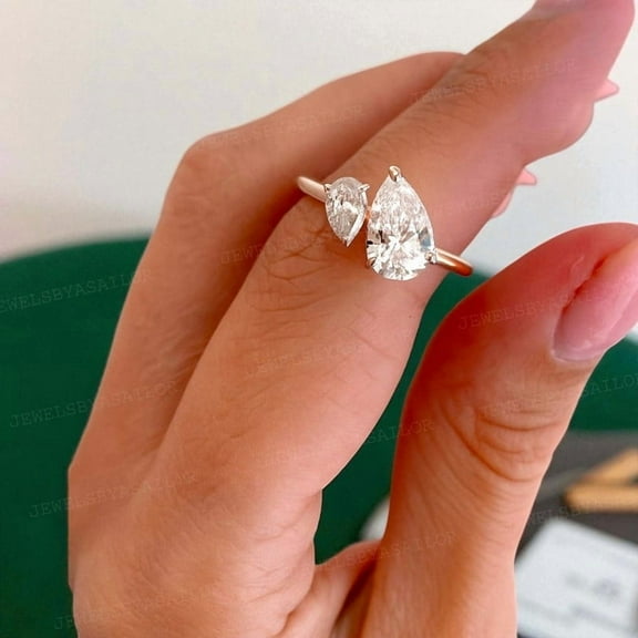 JEWELSBYASAILOR Color-Changing Alexandrite Ring / Fresh Water Pearl Bridal Ring / Moissanite Halo Women's Jewelry / June Birthstone Gift for love