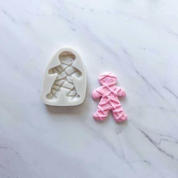 MUMMY BAKING MOLD FOR CUPCAKES, CAKEPOPS, CHOCOLATE STRAWBERRIES, PRETZELS & RICE KRISPIES