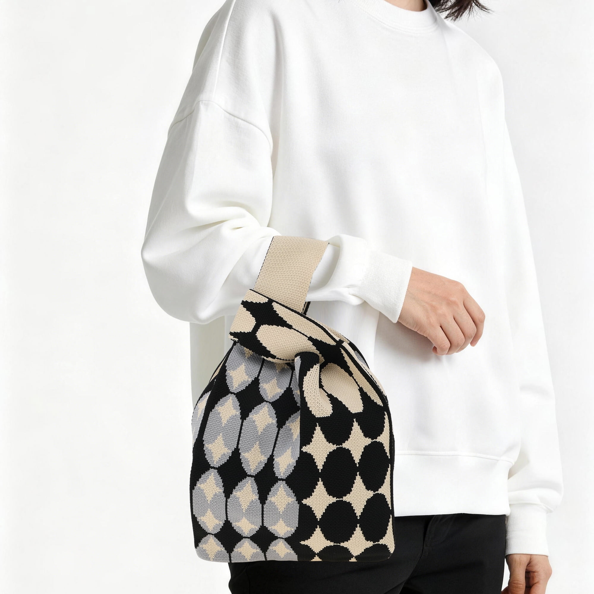Unique Bargains Stylish Star Knitted Wrist Bag for Everyday Use and Occasions Beige, Black