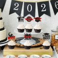 thumbnail image 4 of Adornos para cupcakes Ercadio 2026 con purpurina para graduación, color negro y rojo, 30 unidades, 4 of 7
