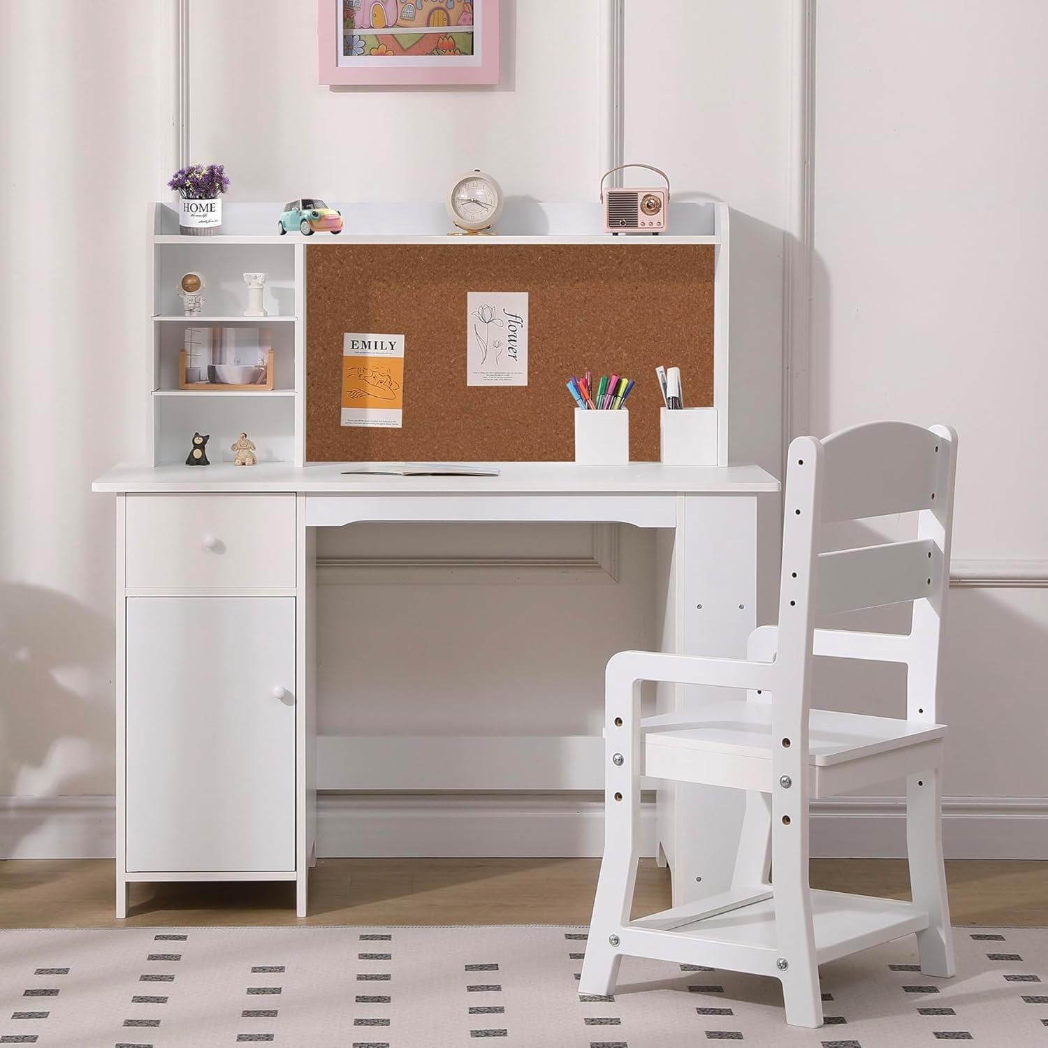 Kids Desk and Chair Set, Wooden Study Table with Storage Shelf, Bulletin Board, Children School Learning Desk Set, Writing Table for Boys and Girls
