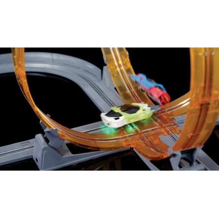 Artin 1:43 Scale Disruptors Wireless Fireloop Frenzy Slot Car Racing Set