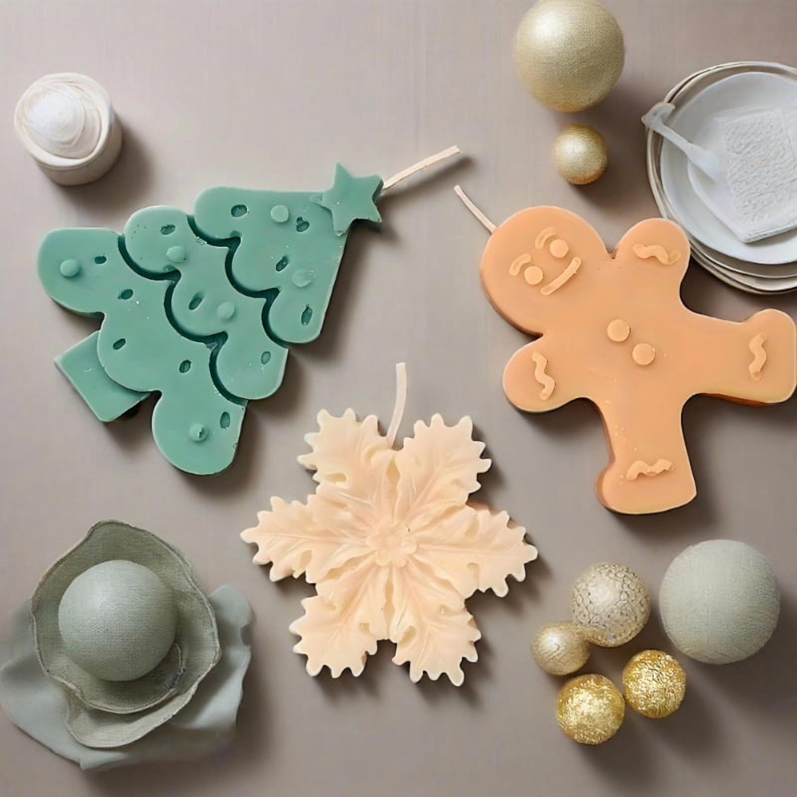 3pcs Pine Tree Gingerbread Man Snowflake Silicone Candle Mold DIY Cartoon Plaster Clay Resin Mold Decoration