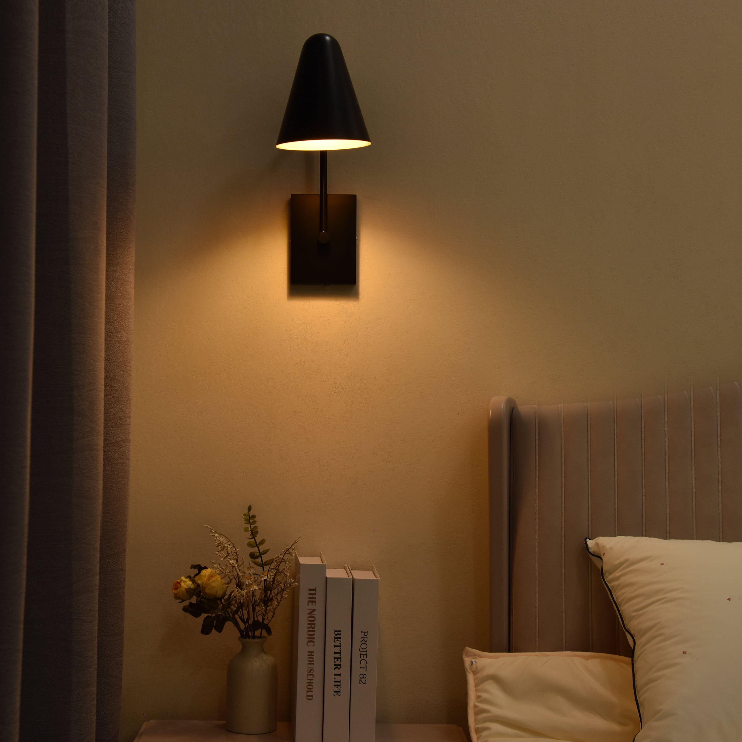Better Homes &Gardens 15.16in Contemporary Black 1-Light Indoor Wall Light, Brass Interior No Bulb
