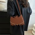 thumbnail image 3 of Bolso de mano con cadena en forma de ala de murciélago para mujer Bolso bandolera con cremallera (marrón), 3 of 8