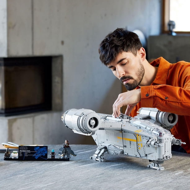 LEGO Star Wars The Razor Crest UCS Set, Ultimate Collectors Series