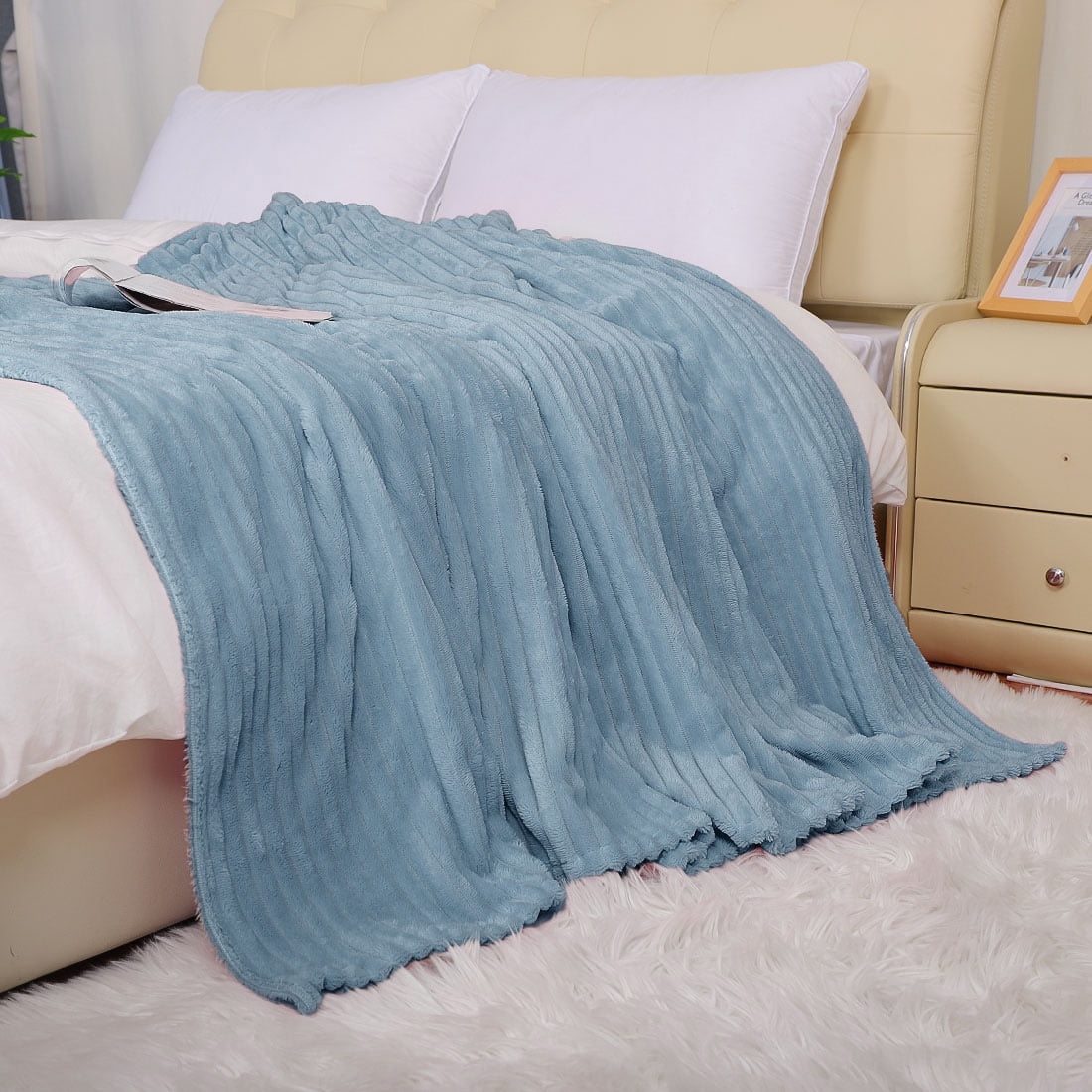 Polar Fleece Blankets for Spring Summer All Season Lightweight