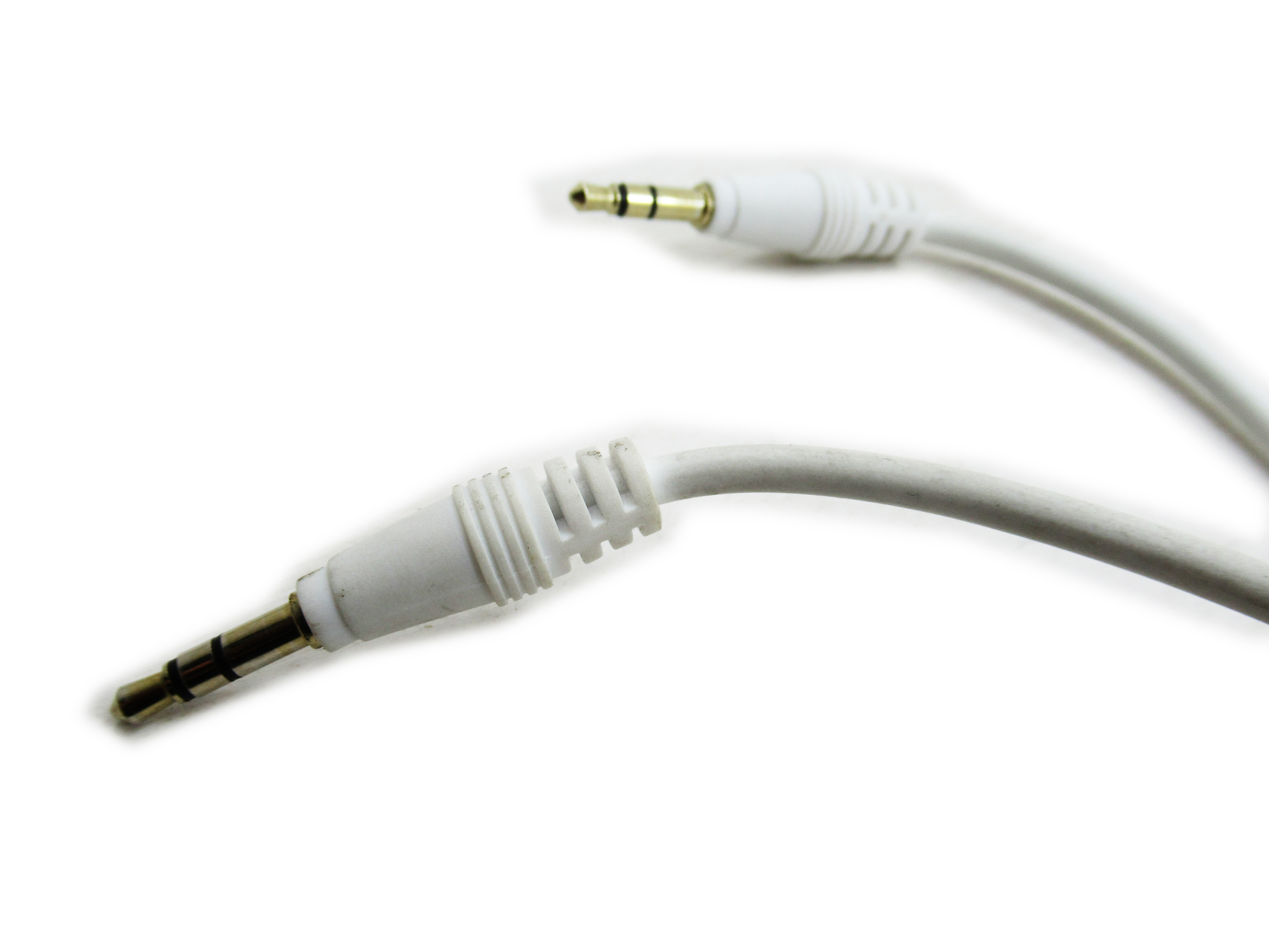 3.5mm Male To Male Stereo Audio Cable – 2ft – 3 Pack
