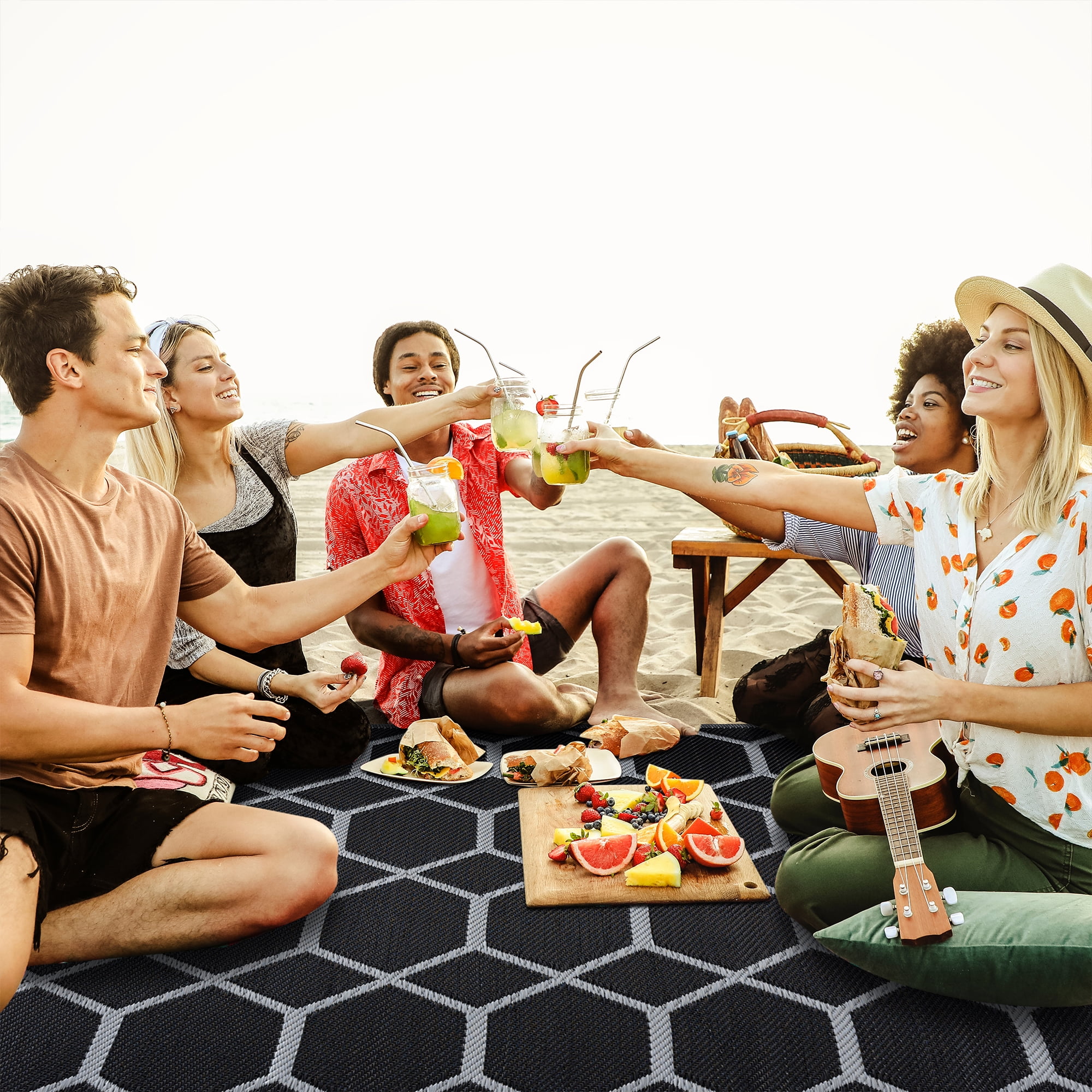 Playa Rug Reversible Indoor/Outdoor 100% Recycled Plastic Floor Mat/Rug - Weather, Water, Stain, Fade and UV Resistant - Miami- Black & Gray (5'x7')
