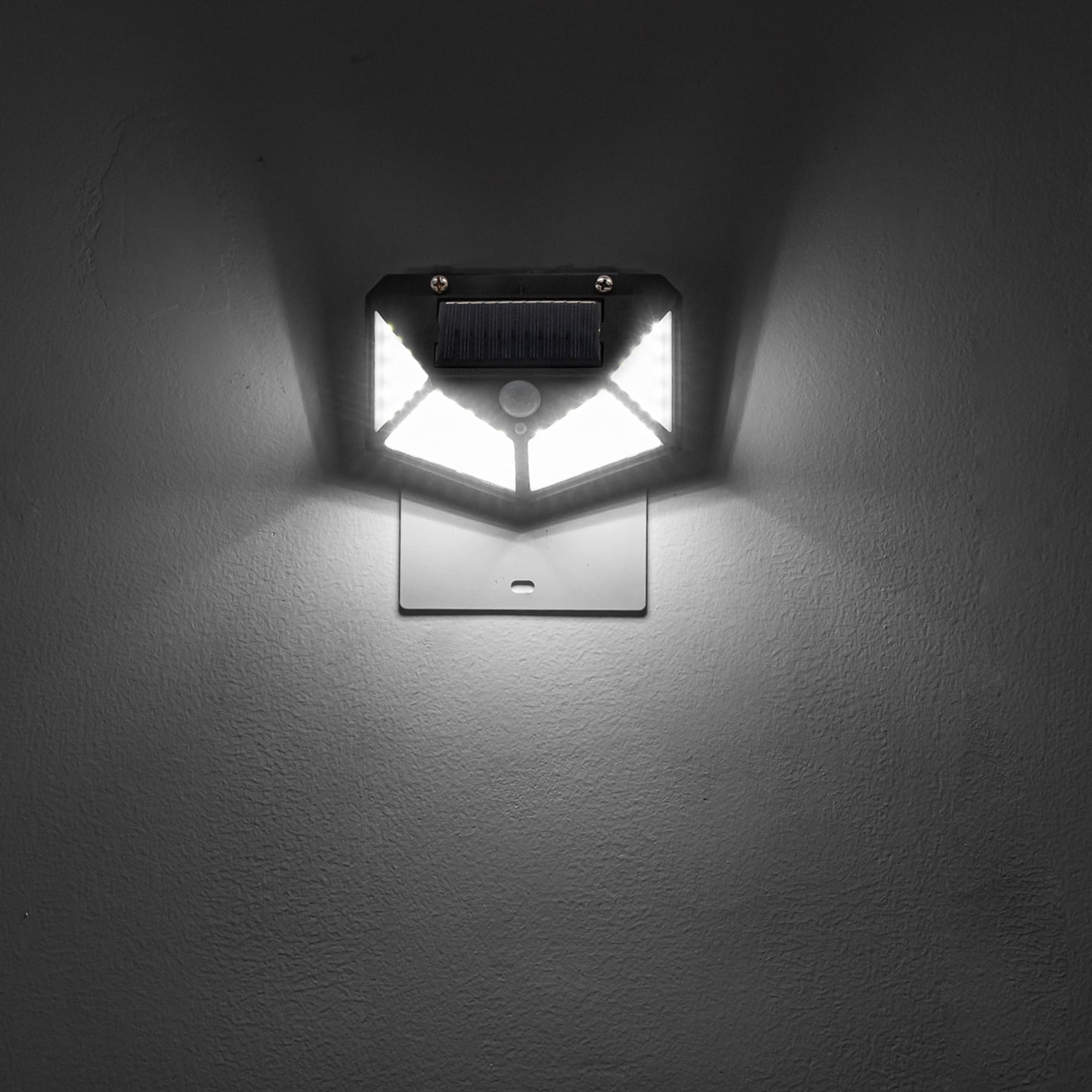 Kiven Solar security lights motion outdoor,1-Light Waterproof Security Flood Light with Vinly Siding Hooks for Garage Porch Garden Vinly Siding,6000K/Cool White