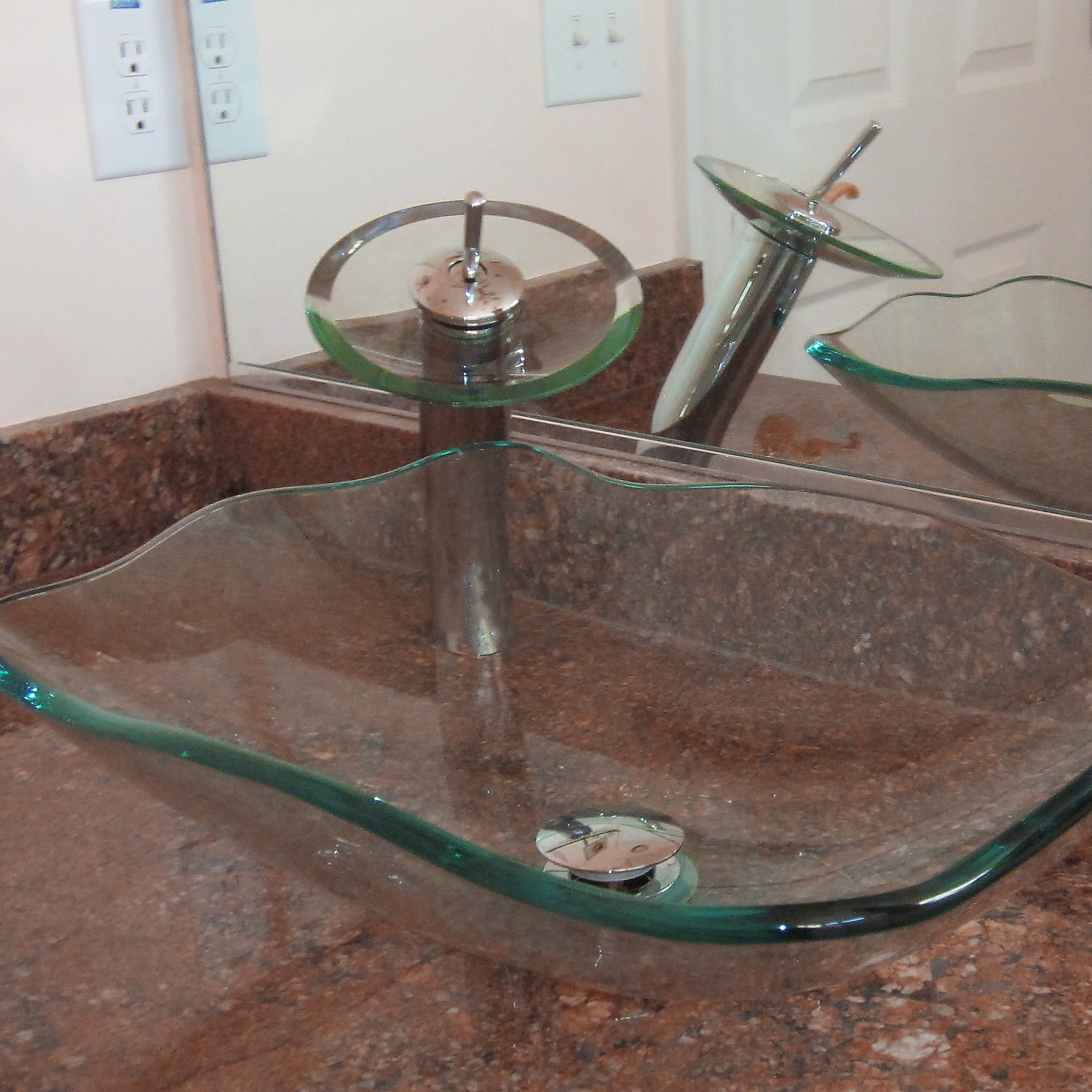 Novatto TIS-317C Elegante Clear Scalloped Glass Vessel Bath Sink, 20 Inches Wide