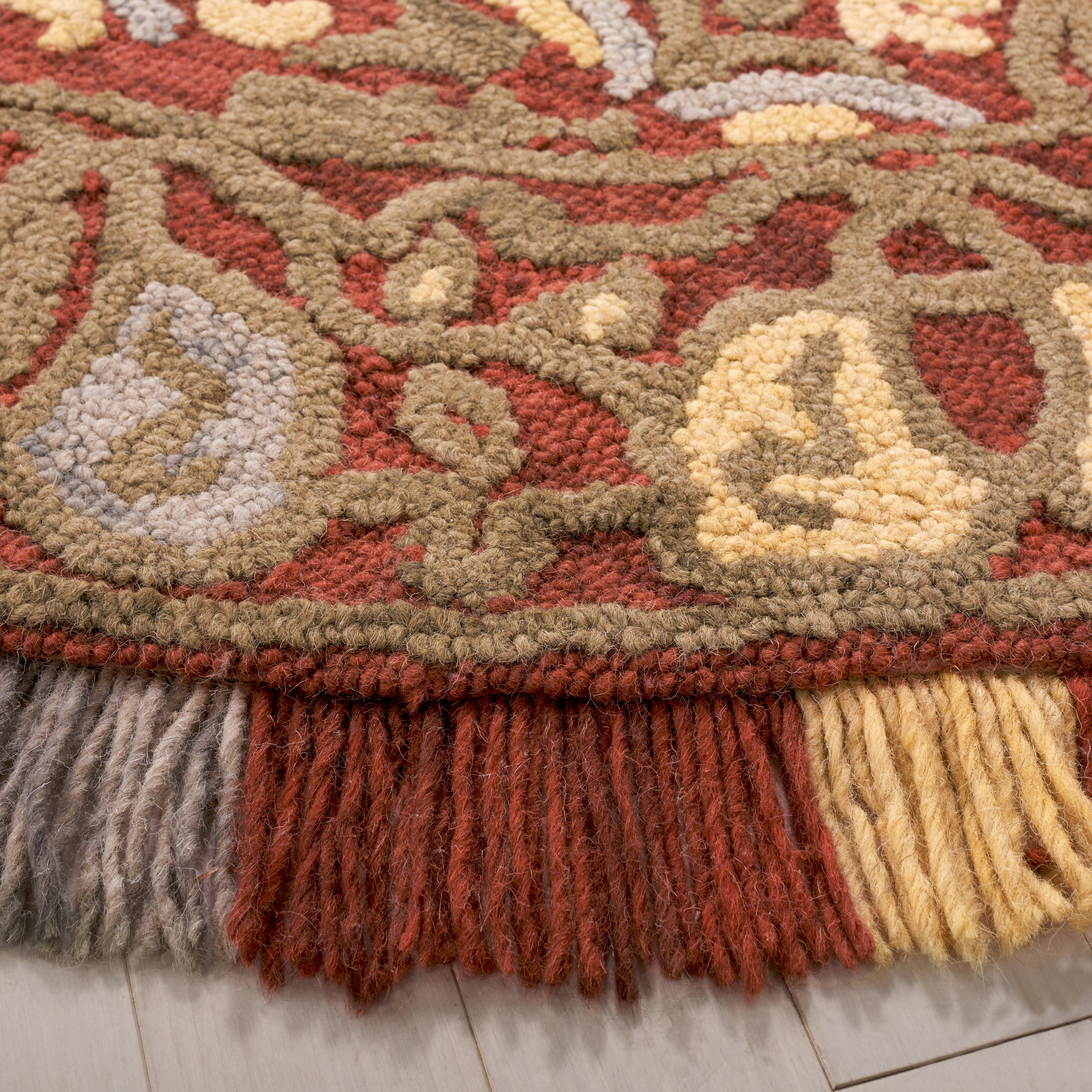 SAFAVIEH Blossom Abram Geometric Area Rug, Red/Gold, 6' x 6' Round