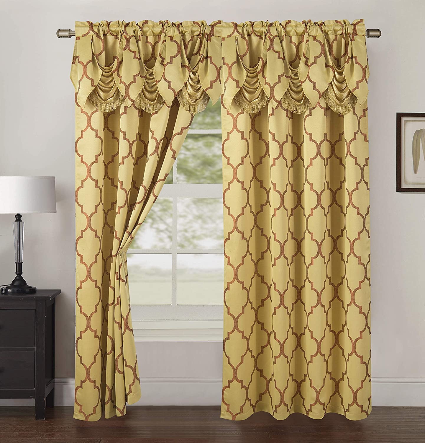 Elegant Comfort Quatrefoil Jaquard Look Curtains with Pleated Attached