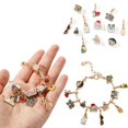 thumbnail image 4 of Taylor Swift Bracelet Calendrier de l'Avent Décoration de Noël Boîte Cadeau, 4 of 5