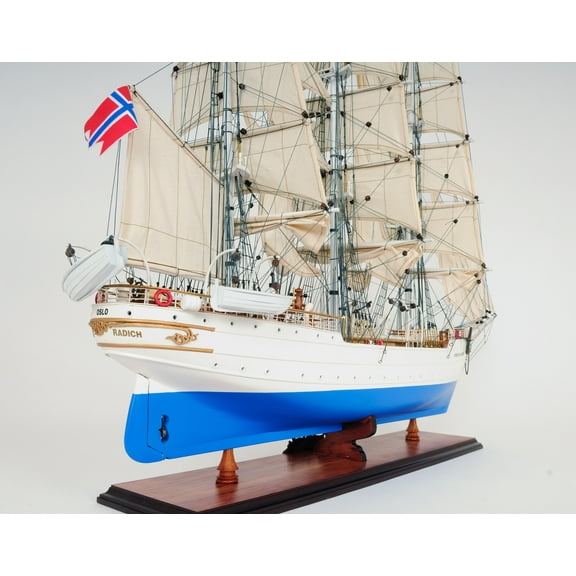 Christian Radich Model Display