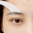 thumbnail image 4 of Cuchilla para cejas fácil de usar para principiantes, con protector para una piel suave y un resultado preciso., 4 of 6