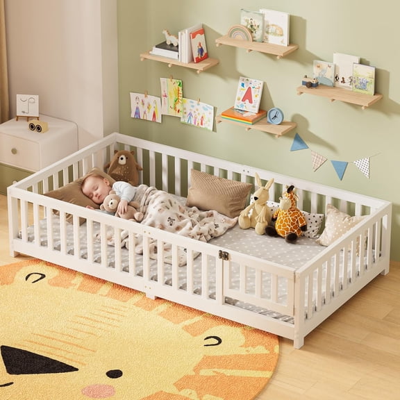 Noelse Twin Montessori Low Profile Floor Bed with Door, Full Surround Solid Wood Safety Fence Bed Frame with Wood Slats, Security Guardrails Platform Bed for Toddlers Kids Girls Boys, Painted White
