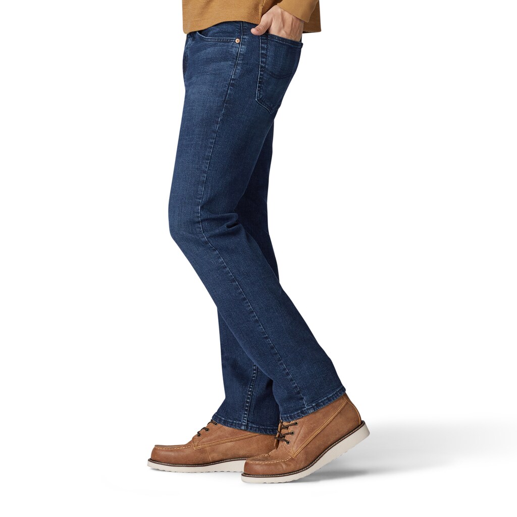 Men's Lee Premium Flex Classic-Fit Jeans Voyager - image 4 of 4