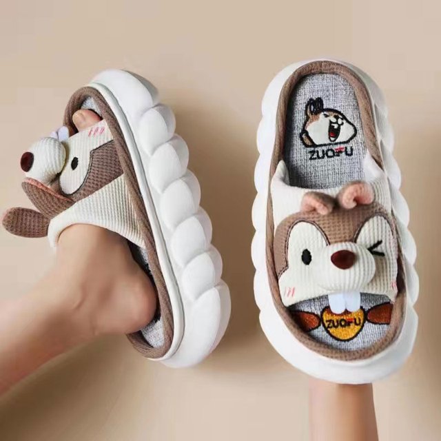 Zapatillas de diseñador Mo Dou All Senson, bonitos dibujos animados, animales encantadores, dormitorio, zapatos de algodón para el hogar, suela gruesa para interiores, parejas, hombres y mujeres Tan Jianjun unisex