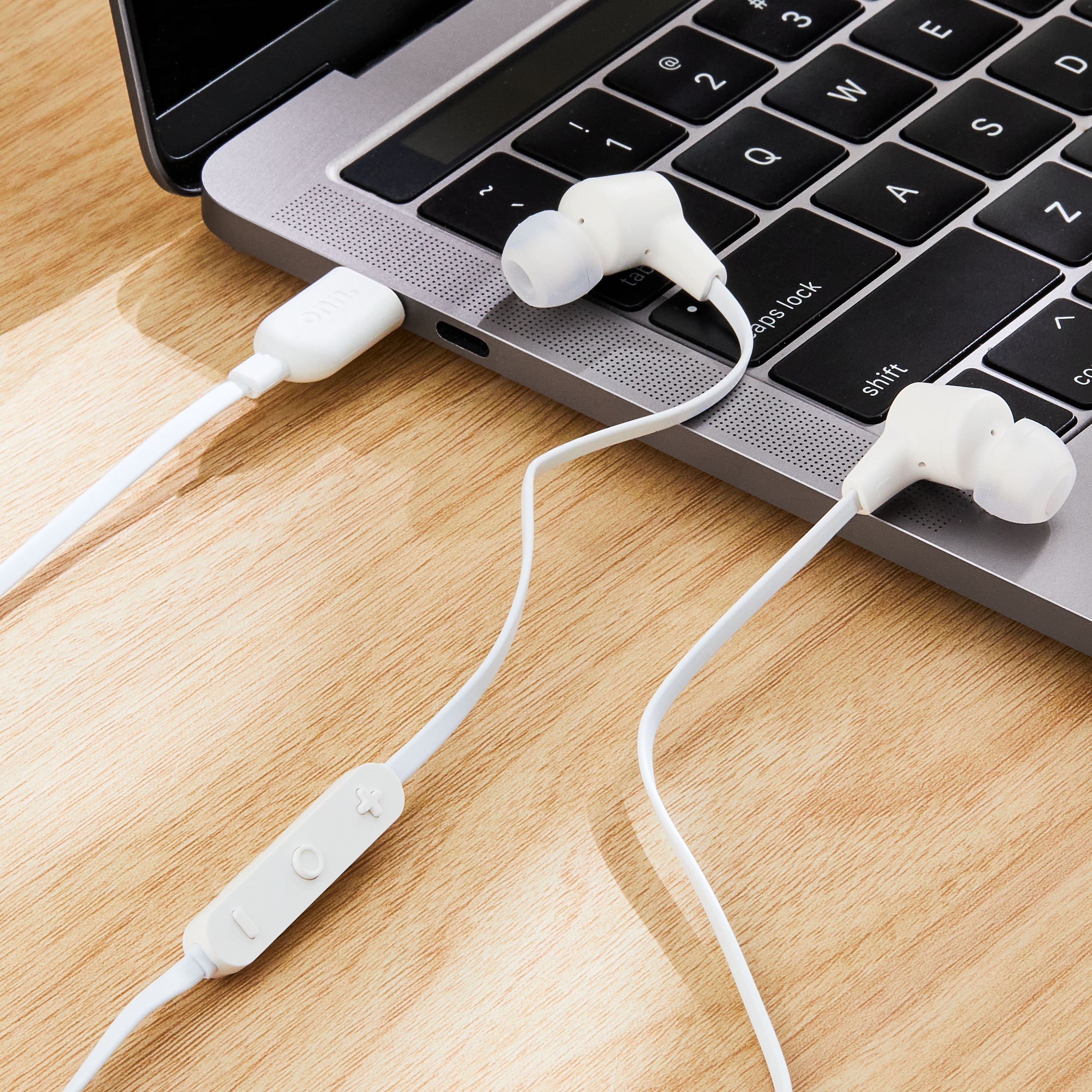 onn Earphones with USB-C Connector