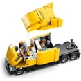 thumbnail image 2 of Camión de juguete LEGO City Delivery Truck (60440) con minifiguras, 2 of 8