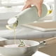 thumbnail image 5 of Dispensador de aceite de vidrio Injueey para cocina sin goteos ni derrames color blanco, 5 of 6
