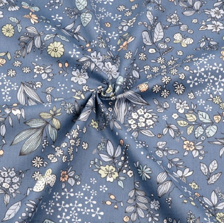 8Pcs 19.7x19.7 inch Quilting Cotton Fabric Squares, Floral Fabric for Sewing Crafts, Quilt Squares Fat Quarters Fabric Bundles, Soft Cotton for DIY Projects & Beginners Grey