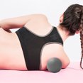 thumbnail image 3 of Bola de lacrosse de masaje de silicona para músculos doloridos, hombros, cuello, espalda, pies, cuerpo, tejido profundo, punto gatillo, nudos musculares, yoga y liberación miofascial, 3 of 5
