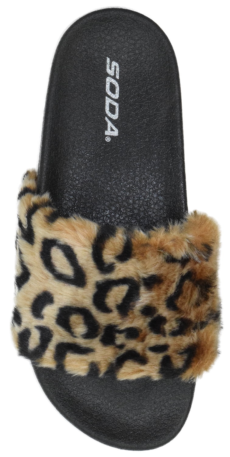 fuzzy gucci slides