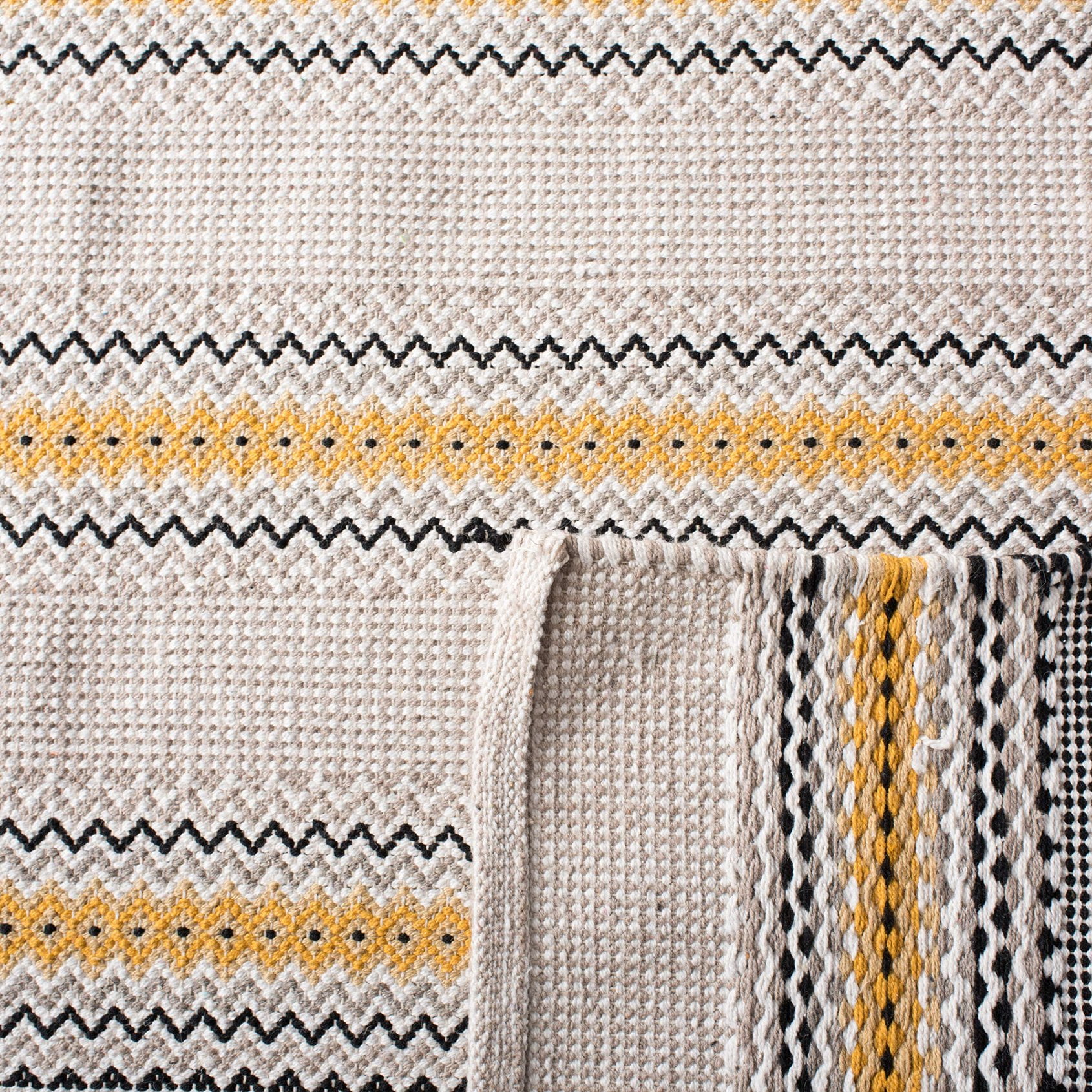 SAFAVIEH Montauk Spots Geometric Striped Cotton Runner Rug, Gold/Beige, 2'3" x 8'