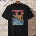 thumbnail image 1 of Haga una declaración con esta elegante camiseta gráfica: estampado de cocoteros y olas para ropa de verano para hombres, 1 of 4