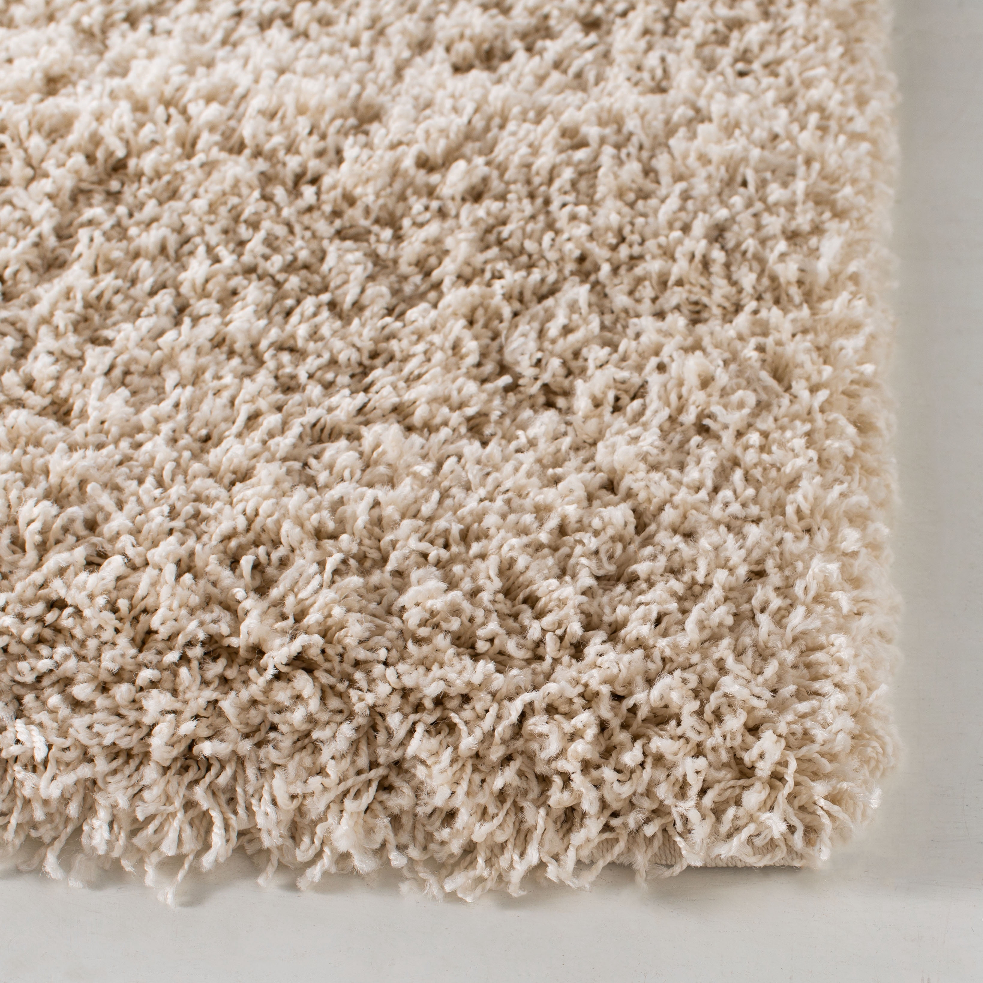 Safavieh Laguna Neven Solid Shag Area Rug, Beige, 4' x 4' Square