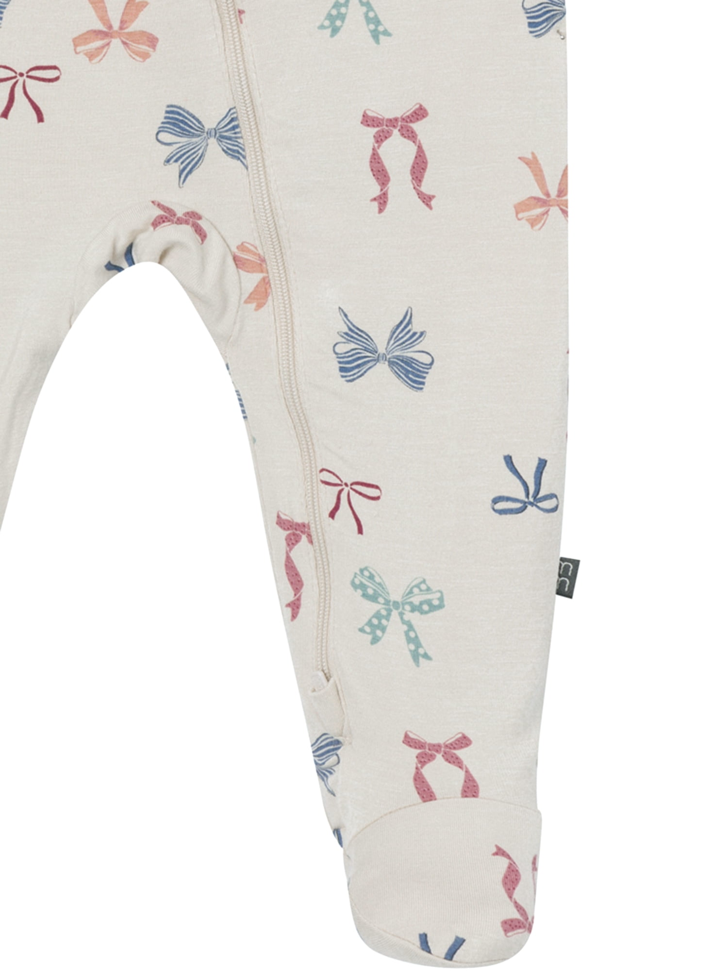 Modern Moments by Gerber Neutral Two-Way Zip Viscose Sleep ´N Play Footed Pajama , Sizes Newborn - 6/9 Months