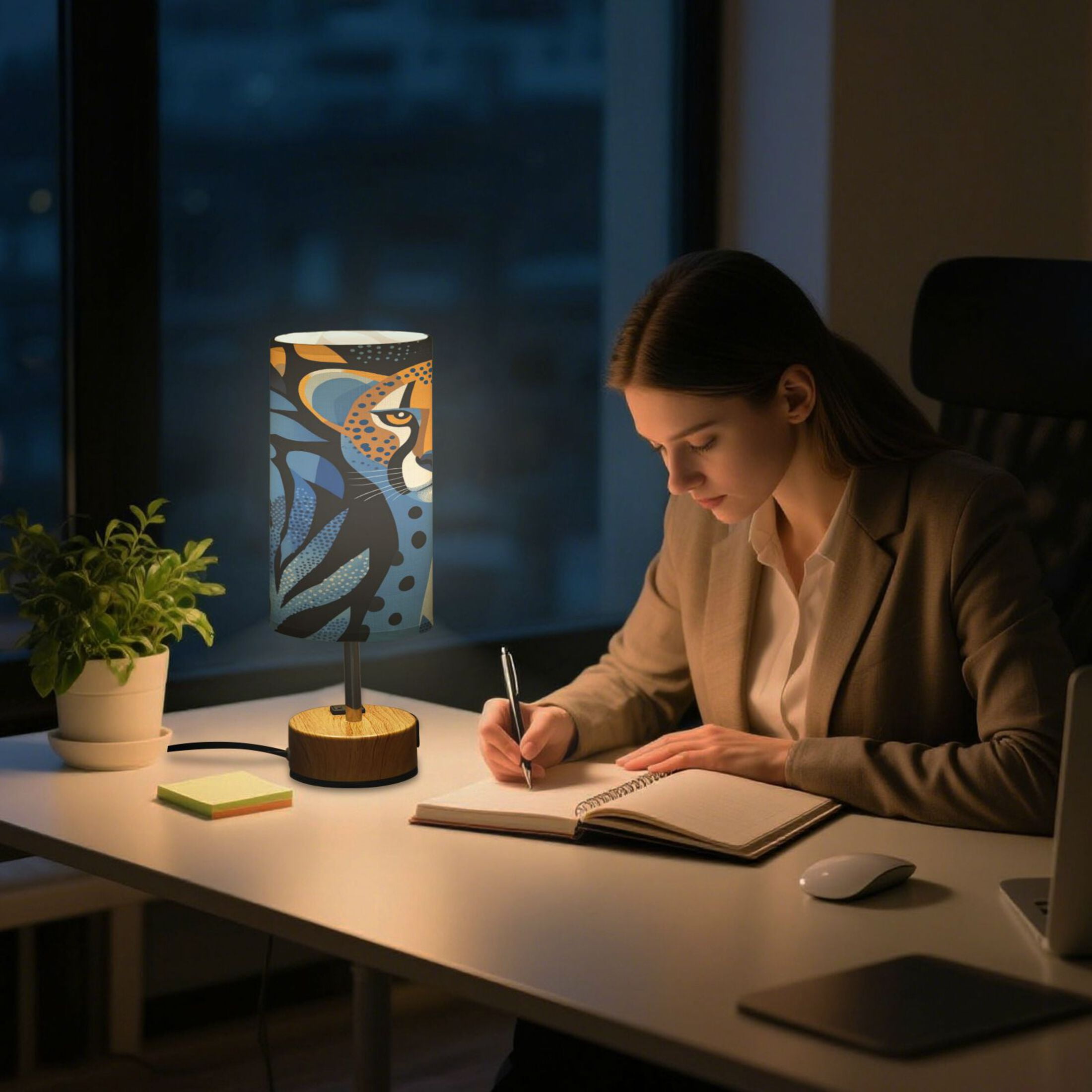 Touch-Control 3-Color Desk Lamp with Plug – Energy-Saving LED + 3 Simultaneous Charging Ports Cheetah in Cubist Style