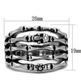 thumbnail image 2 of Anillo Color Plata Para Hombres de Acero Inoxidable Huesos y Calaveras, 2 of 4