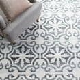 thumbnail image 6 of SAFAVIEH Martha Stewart Isabella Jervis Clover Area Rug, Grey/Ivory, 6'7" x 6'7" Square, 6 of 11