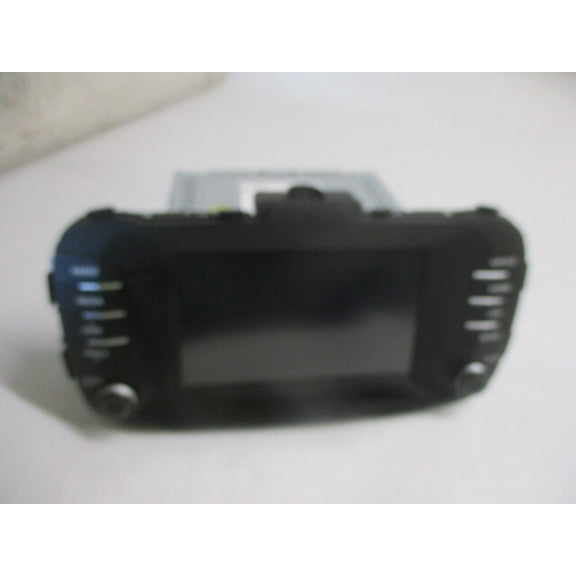 Pre-Owned 17 18 19 Kia Soul Multimedia Player Radio Stereo OEM LKQ - Verify Specific Vehicle Fitment In Description - (Good)