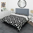 thumbnail image 3 of Designart 'Monochrome Geometric Pattern XII' Mid-Century Modern Duvet Cover Set, 3 of 4