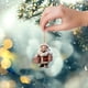thumbnail image 1 of Adornos navideños, adornos navideños, regalos navideños, lindo regalo navideño 2D, colgante navideño de Papá Noel, adornos de acrílico para coche plano., 1 of 7