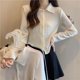 thumbnail image 5 of Camisa rosa Rimocy con cuello vuelto y botones para mujer, blusa informal coreana de color liso, camisas de manga larga de gasa que combinan con todo., 5 of 5