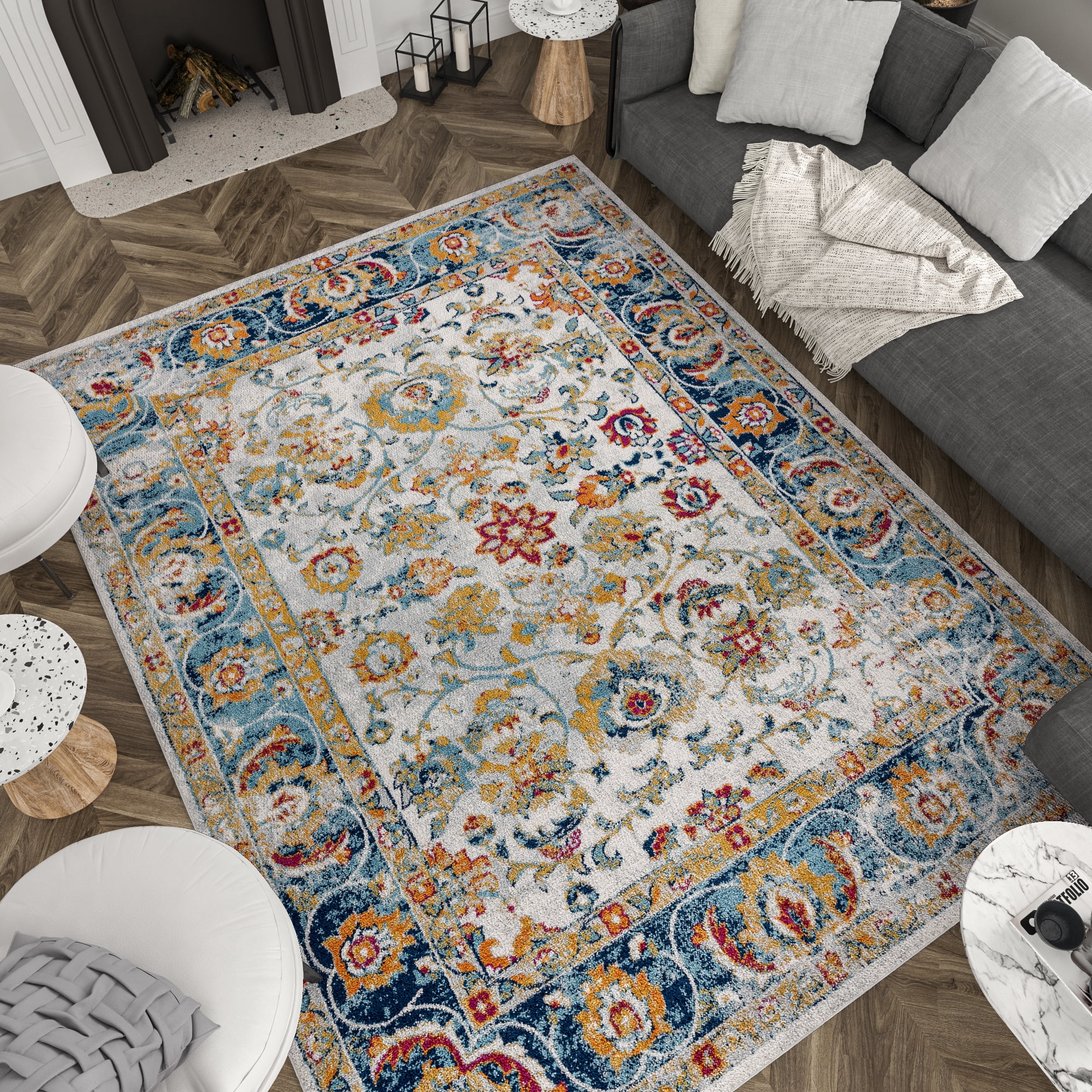 Diamond Traditional 5' x 7' Cream and Blue Polypropylene Indoor Area Rug