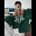 thumbnail image 4 of Camisas de Bordadas para Mujer, Blusa con Cuello en V y Mangas Abotonadas Verde L, 4 of 10