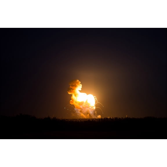 24"x36" Gallery Poster, The Explosion of Cygnus on Oct. 28 2014