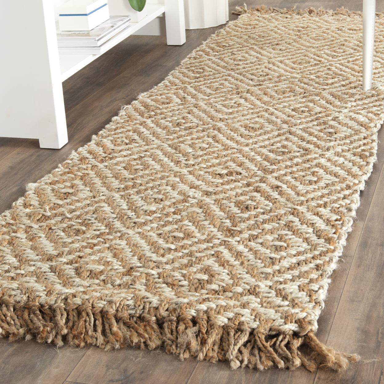 SAFAVIEH Natural Fiber Roland Braided Jute Area Rug, Natural/Ivory, 5' x 8'