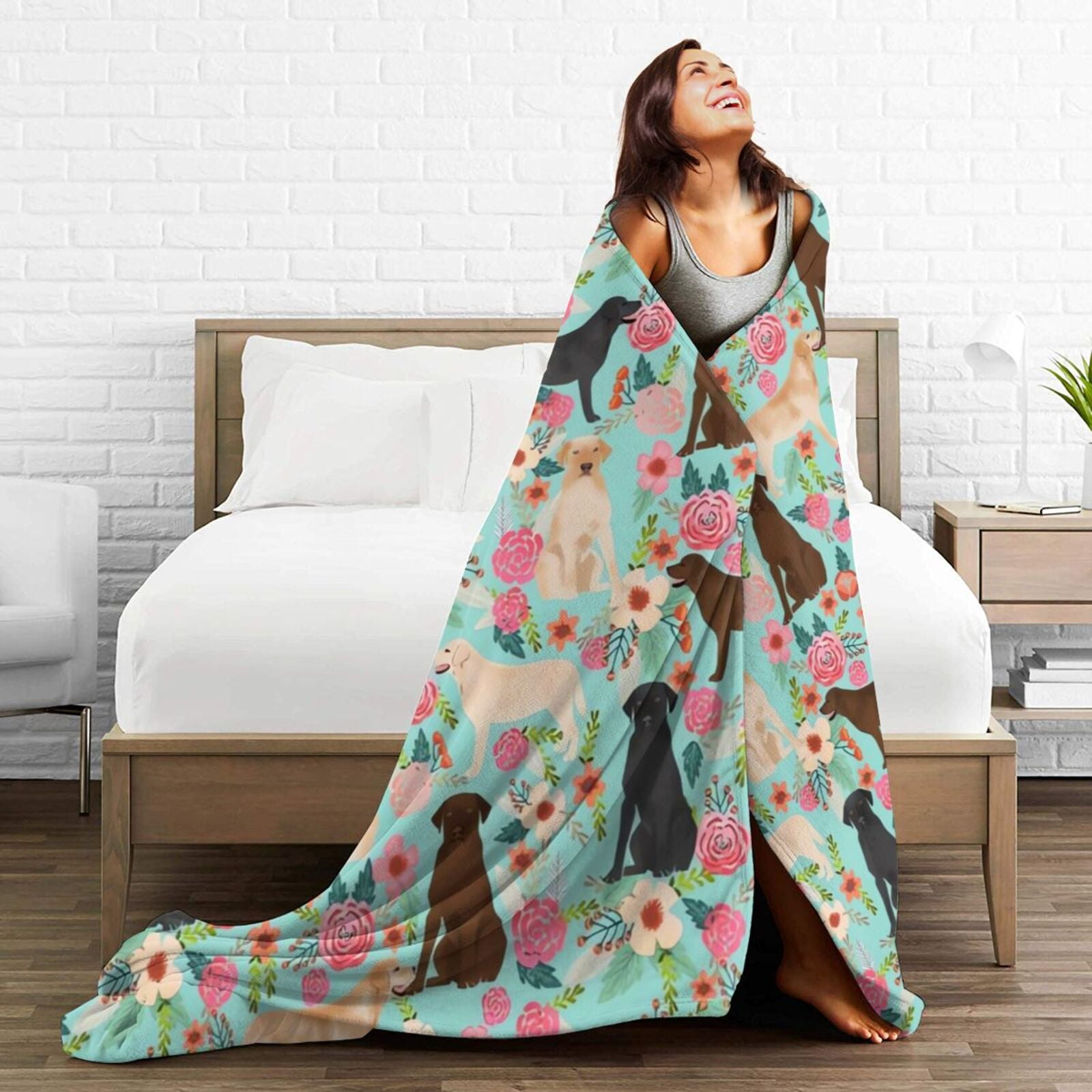 Wijzvio Abrador Retriever Dog Flower Floral Throw Blanket Soft Fuzzy Fleece Blanket For Couch Bed Living Room Decoration 50"X40"