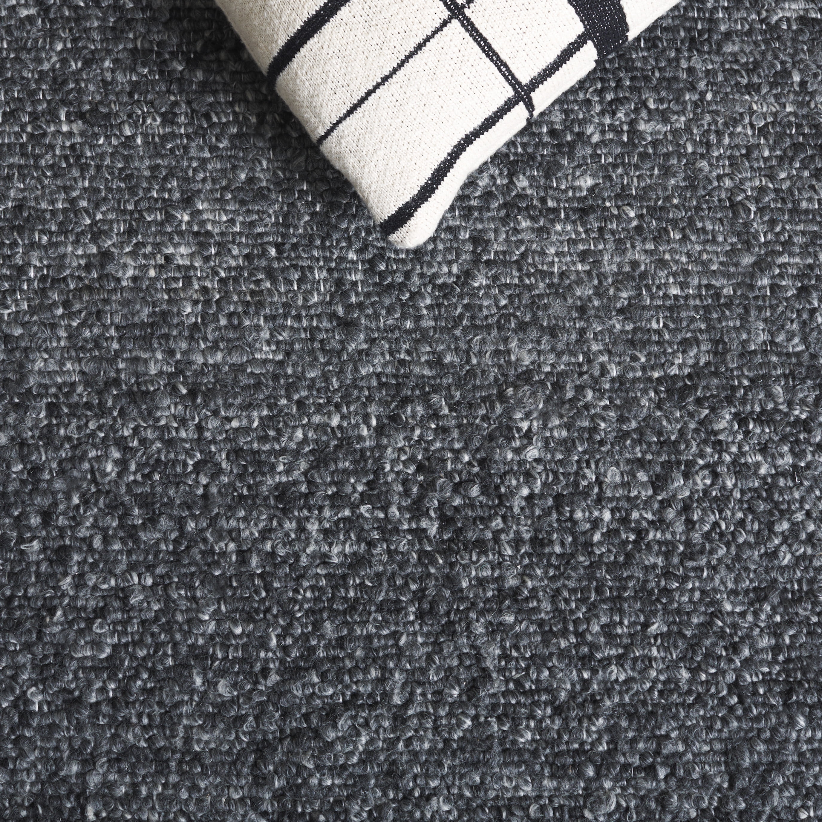 SAFAVIEH Renewal Holden Solid Area Rug, Charcoal, 6' x 6' Round
